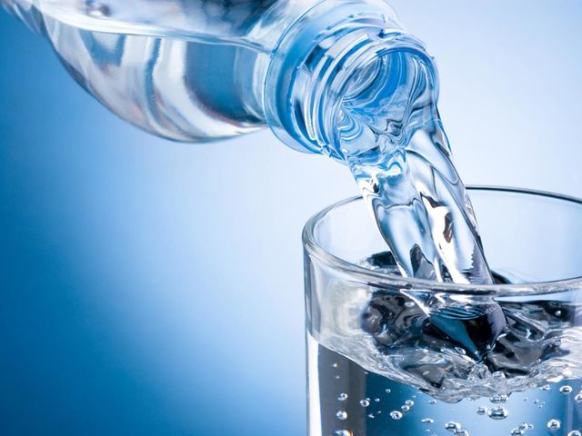 Вода для вывода из организма токсинов