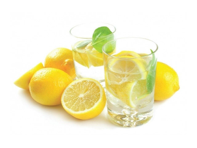 Лимон и вода 