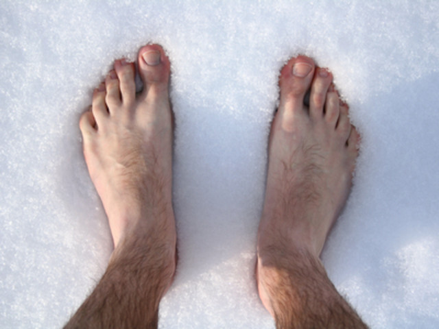 Ноги на снегу 