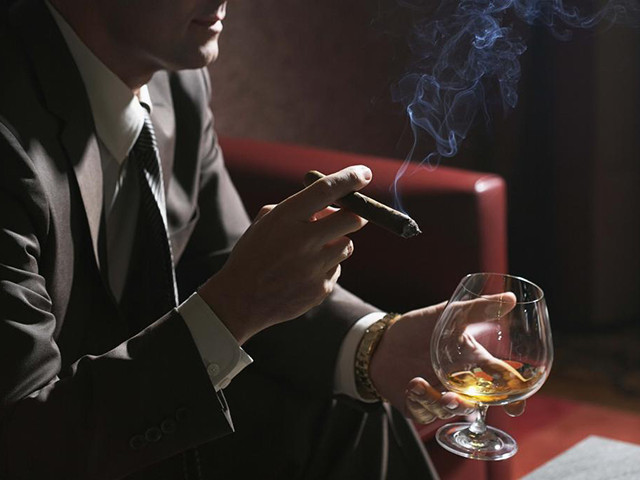 Сигары и алкоголь 