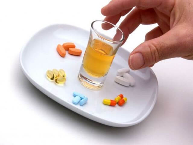Взаимодействие лекарства и алкоголя